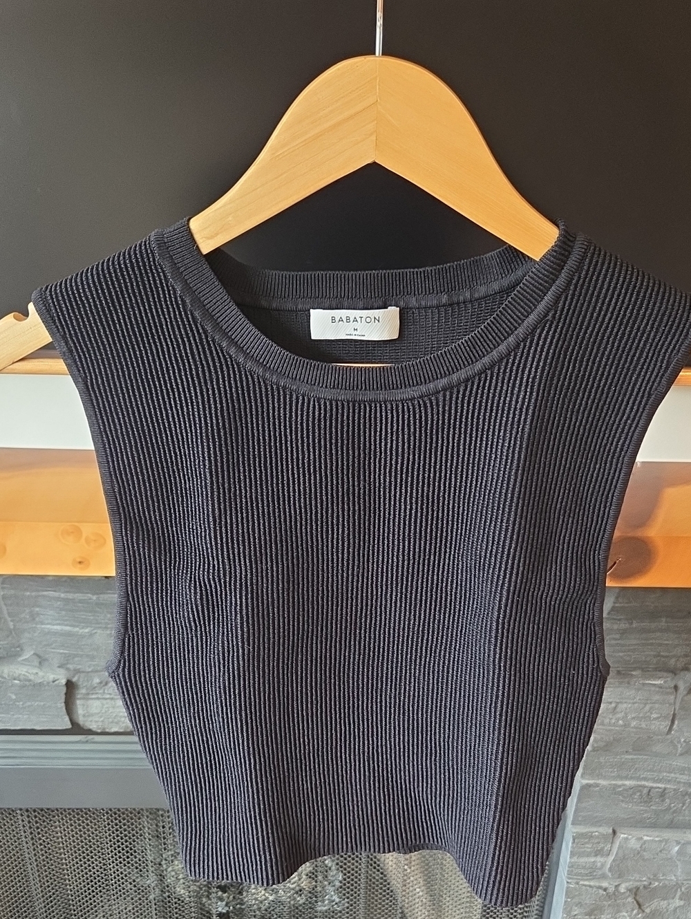 Babaton Ribbed Sleeveless Knit Top